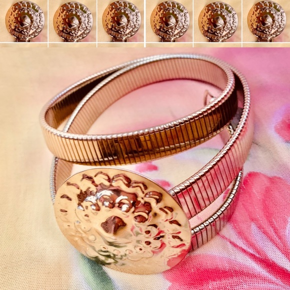 Vintage Gold Tone Serpentine Coil Stretch Belt - Picture 7 of 10